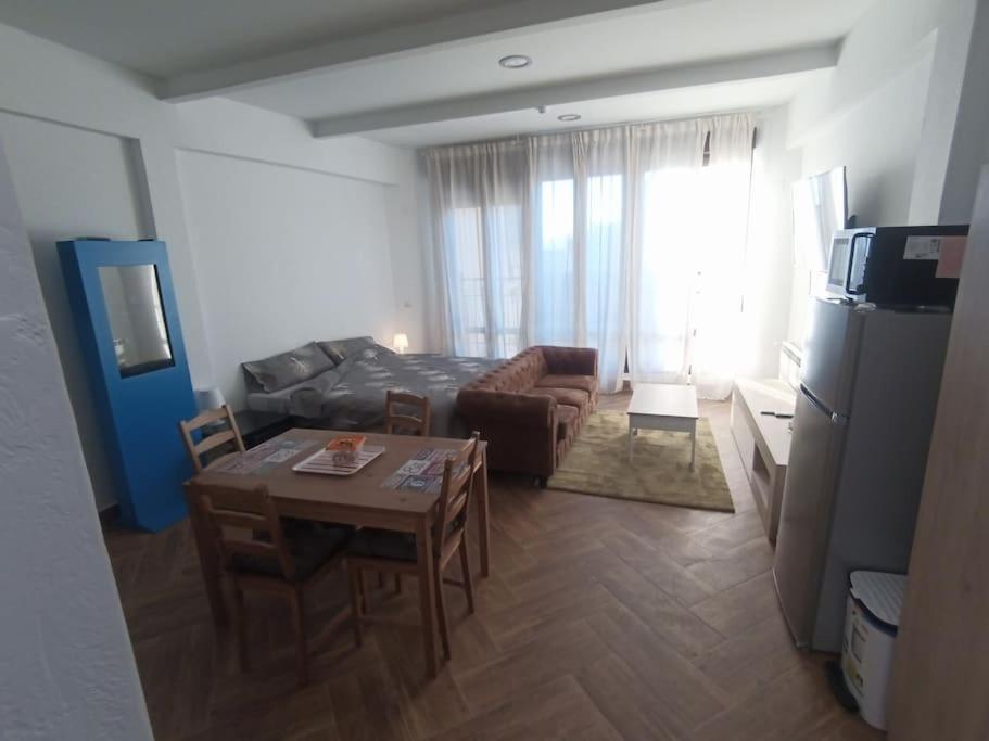 Mini Loft Apartment Becerril de la Sierra Bagian luar foto